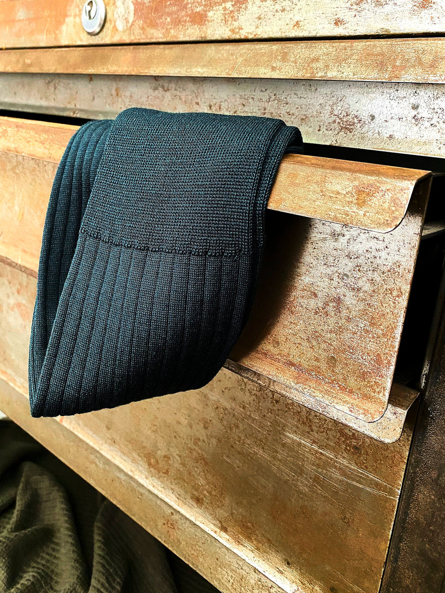 Luxury Pure Merino Wool KneeHigh Socks Forrest Green