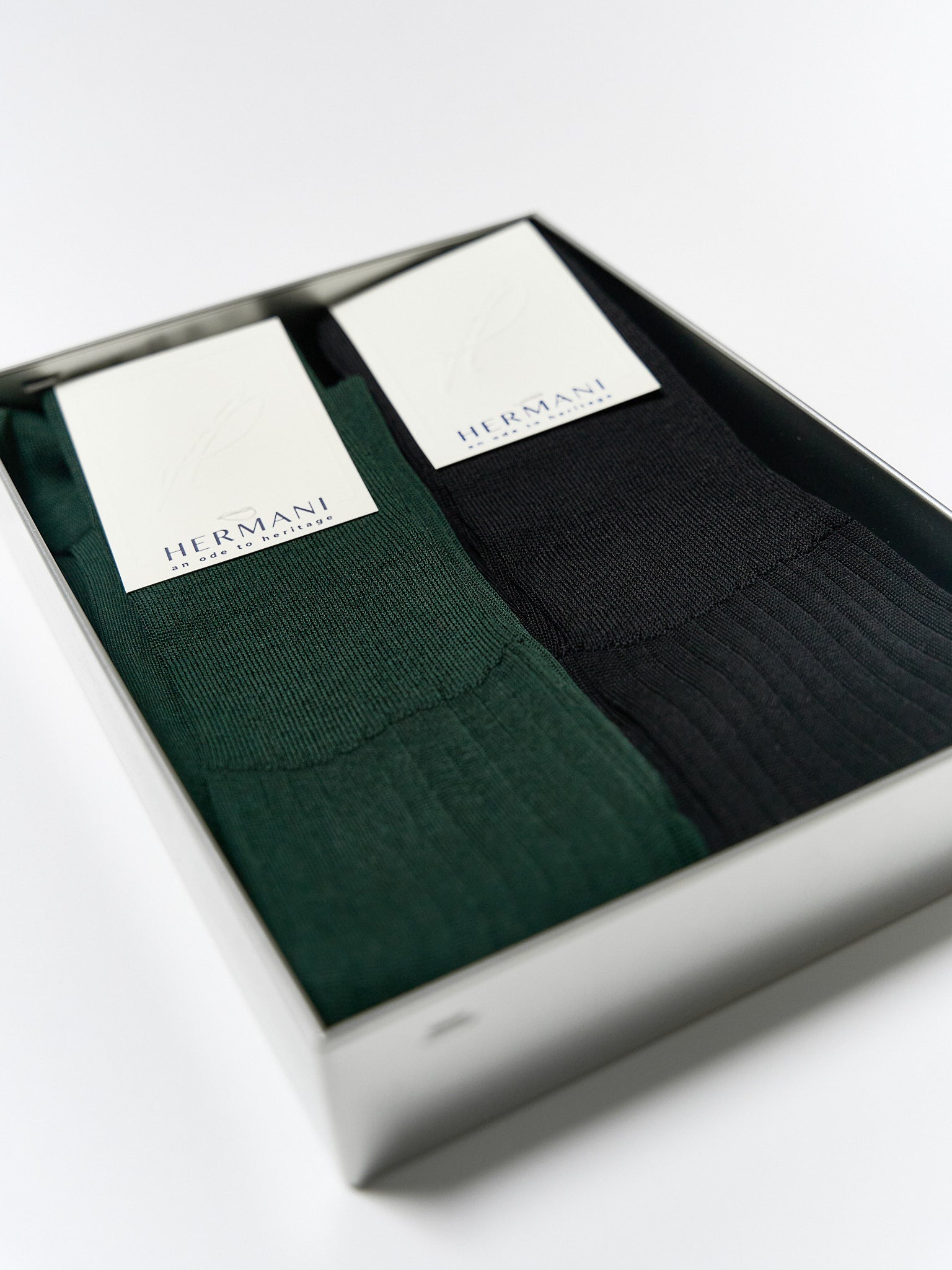 Gift Box: Egyptian Cotton Knee-High - Verdone, Nero