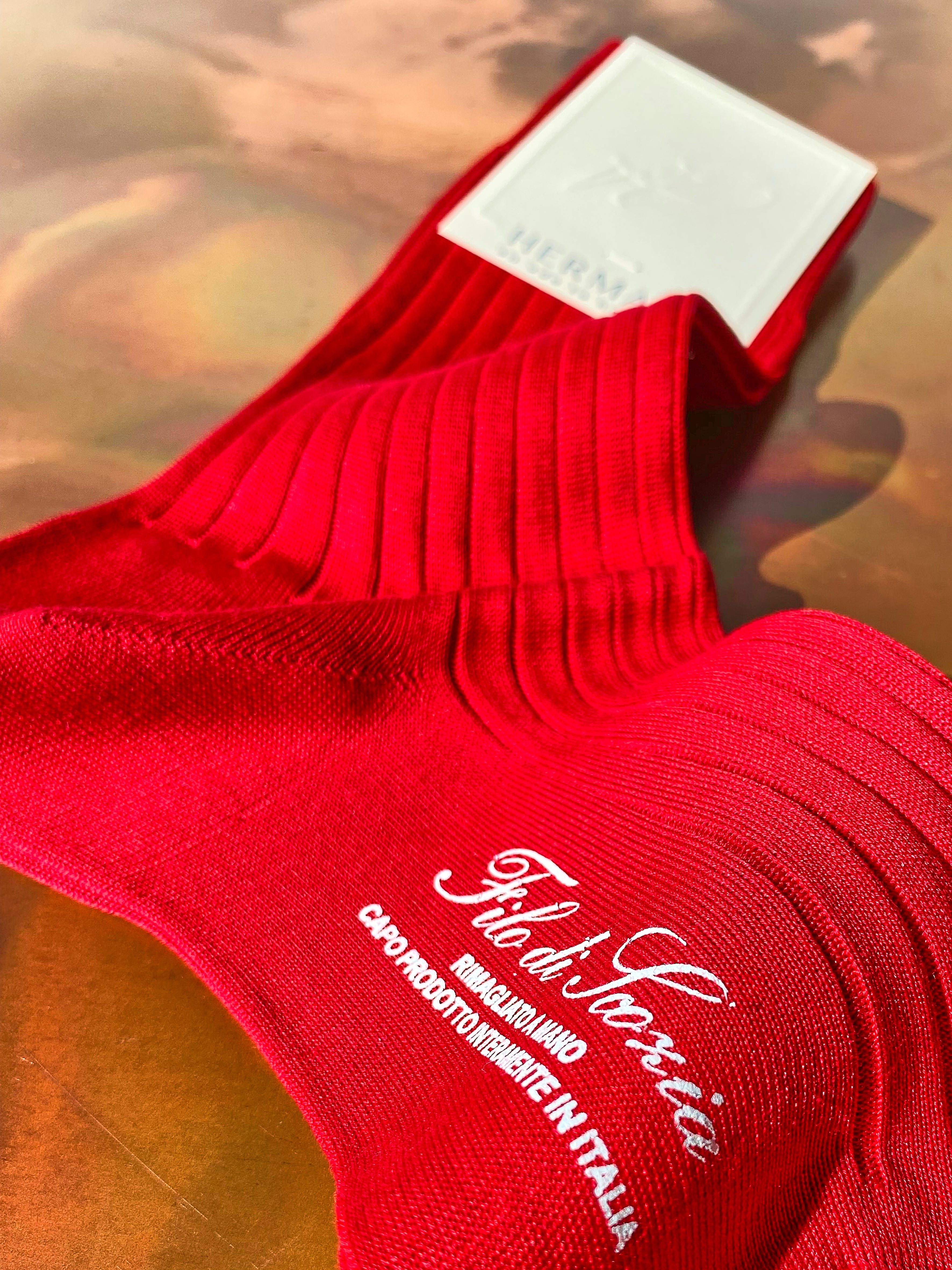 Luxury Women Filo di Scozia Cotton Socks Red Detail2
